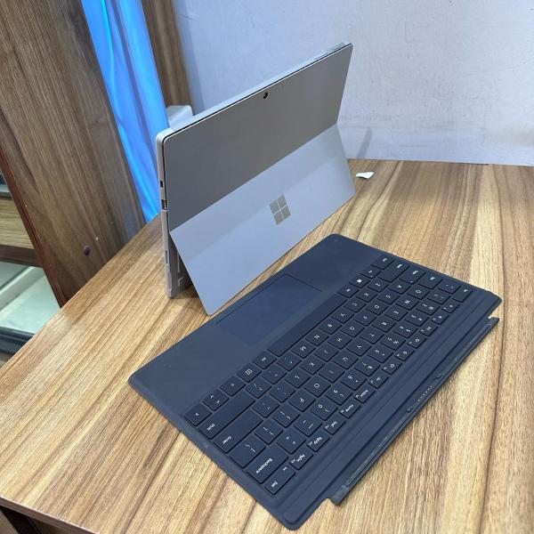 Surface Pro 5