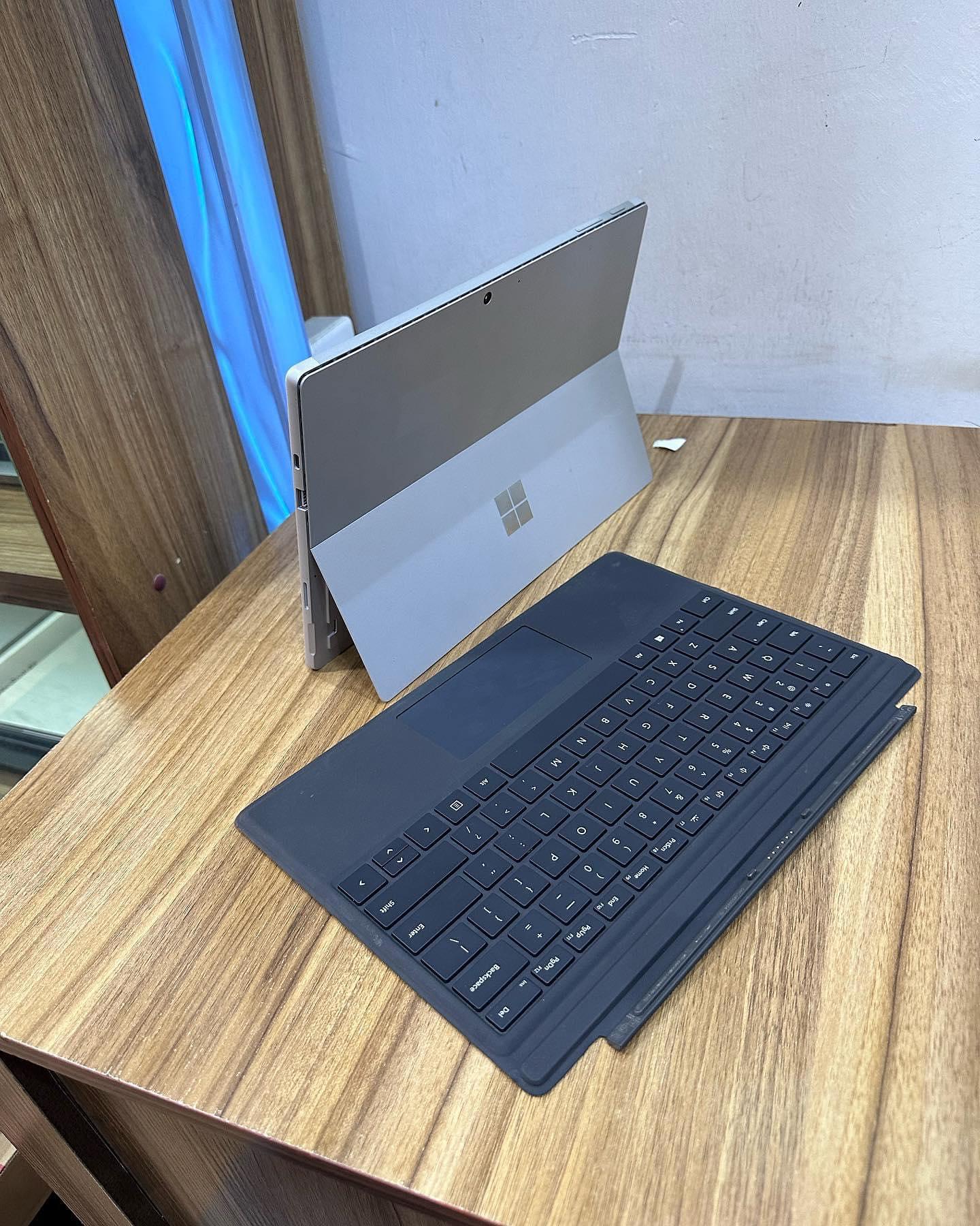 Surface Pro 5