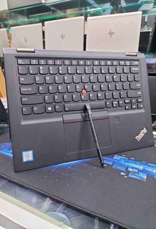 Lenovo ThinkPad X390 YOGA Core™ i5-8365U 256GB
