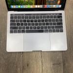 MacBook Pro 13” i7 (2019) 16GB / 500GB