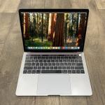 MacBook Pro 13” i7 (2019) 16GB / 500GB