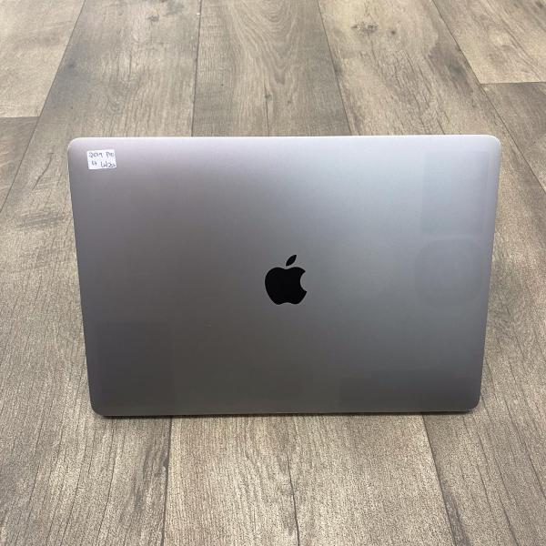 MacBook Pro 13” i7 (2019) 16GB / 500GB