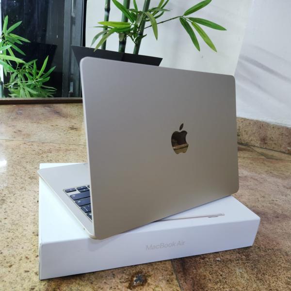 MacBook Air 13” M2 (2022) 16GB / 1TB
