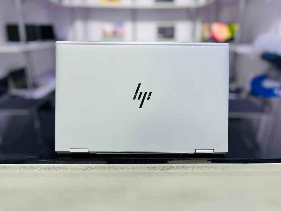 HP EliteBook 1030 G8 i5 11th Gen X360 Touch 16/512