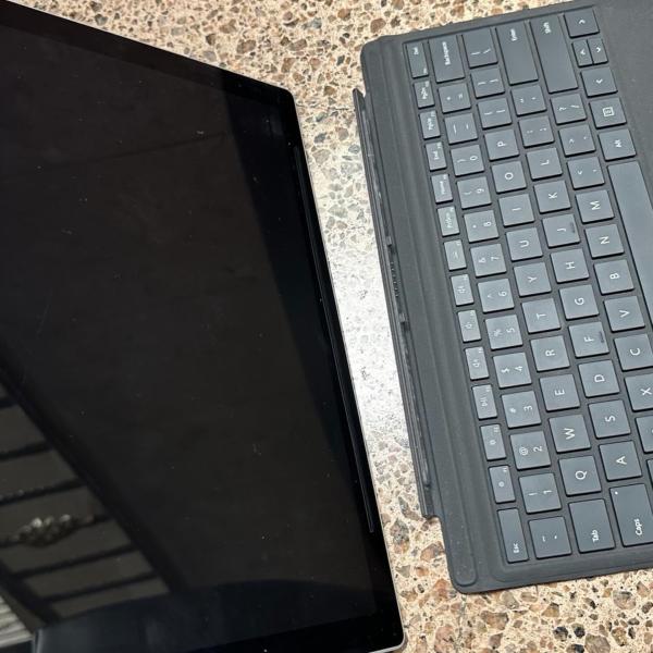 Surface Pro 5