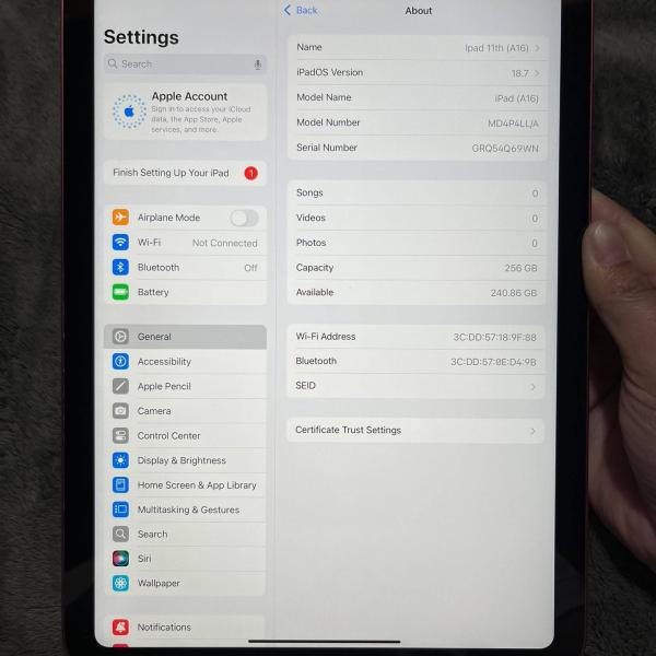 iPad 11th Gen 256GB –(WiFi)