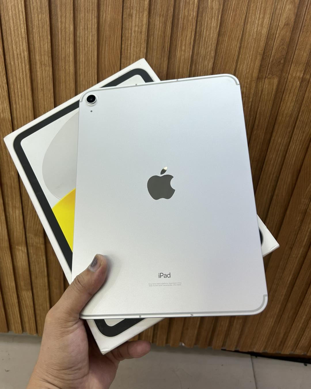 iPad 10th Gen 64GB –(Cellular)