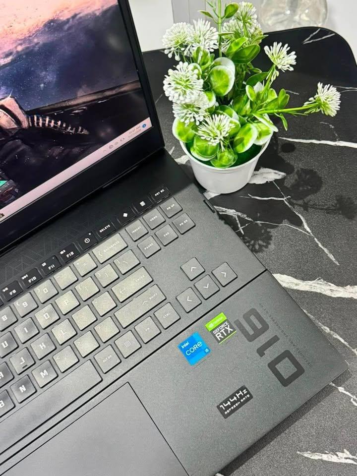 HP OMEN 16-b0xxx
