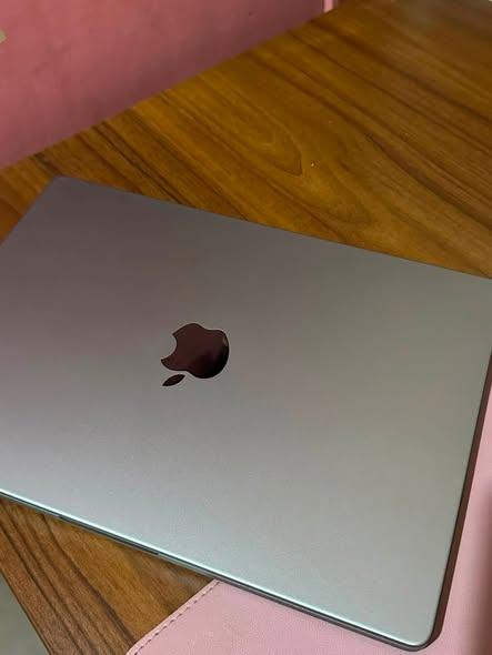 MacBook Pro M1 2021 (14”) * 32GB RAM | 1TB SSD