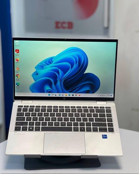 HP 1040 G8 i7 11th Gen | 32GB | 512GB | x360 Touch
